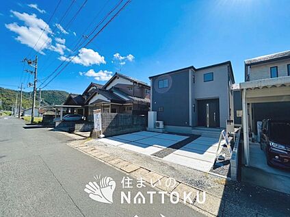 現地写真（前道含む外観）