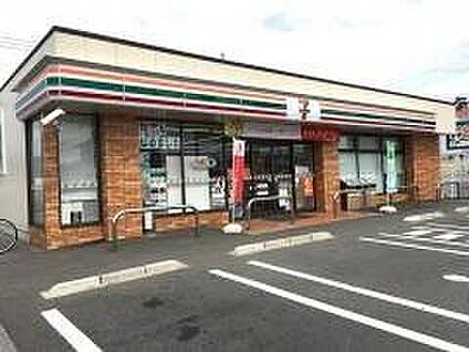 セブンイレブン五個荘南店 690ｍ(徒歩9分)