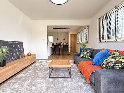 【モデルハウス13号棟　LDK】