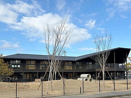 私立内箕輪どろんこ保育園 1045(徒歩14分)