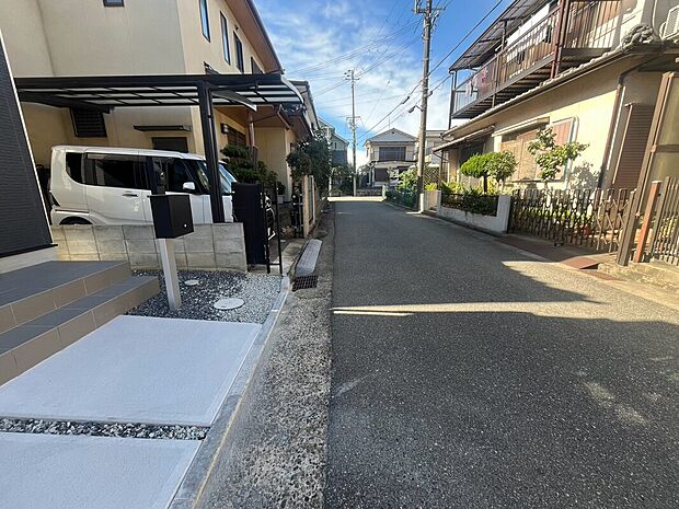【前面道路】閑静な住宅地で小さなお子様がいらっしゃるご家庭にも安心♪(撮影日:2026.10.3)