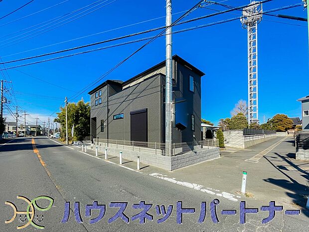 角地の陽だまりのお家。ご家族の安らぎをコンセプトに設計された住まいが誕生。