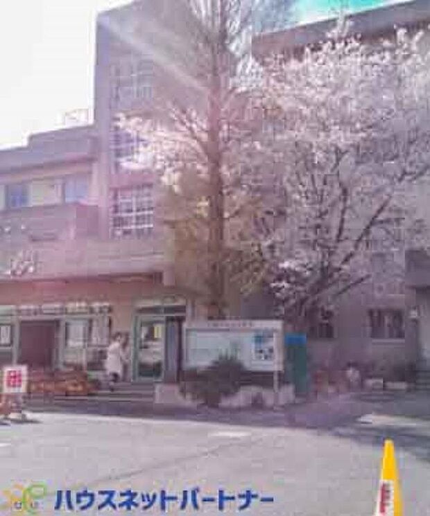 三郷市立北中学校（約2,160m・徒歩27分）