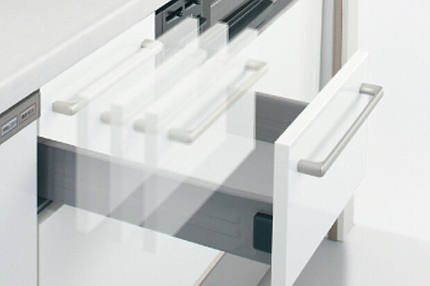 【【ブルモーション】】【ブルモーション】キッチン引出しには、開け閉めの衝撃を吸収するブルモーション機能が付いています。