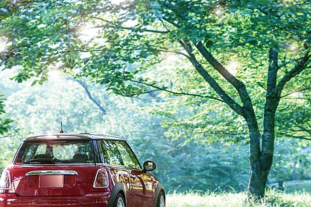 【【2台カースペース対応】】買い物や家族の送迎、休日のレジャーでも活躍する駐車スペースを確保。※2台目は、コンパクトカーまたは軽自動車対応