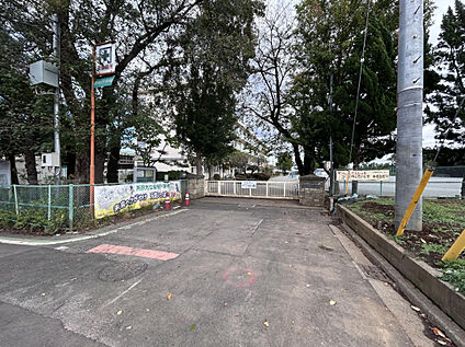 安松小学校 800m