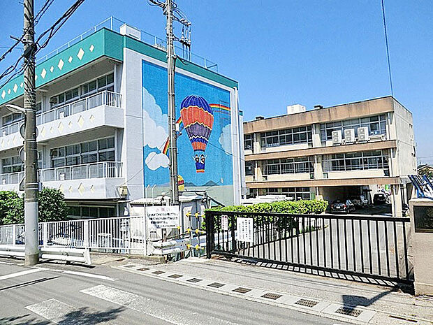 川辺小学校(約2,144m)