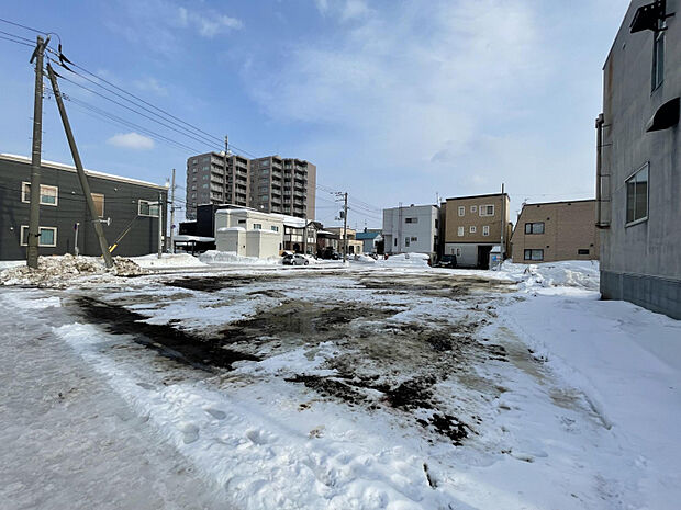 現場写真　（1）号棟南西側から撮影