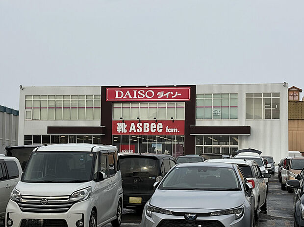 【ダイソー札幌二十四軒店】約400m　徒歩6分