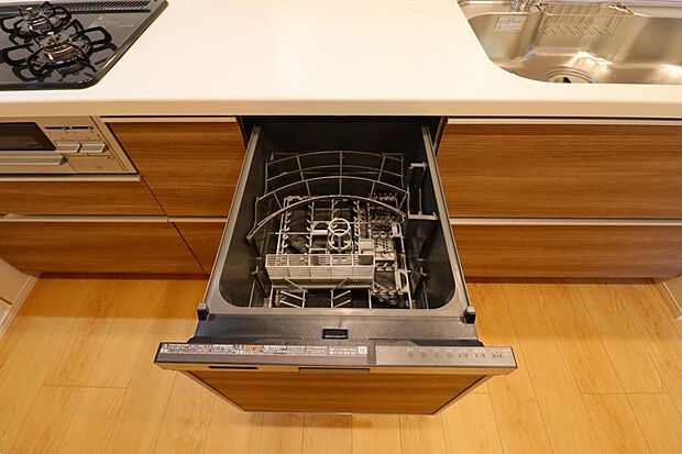 【【食洗乾燥機】】手洗いより節水。毎日のコストを抑えられます。