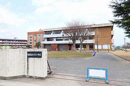 北沢又小学校 490m