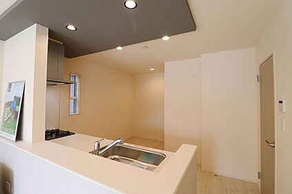 【2号棟キッチン】