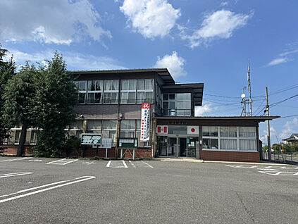 大玉村役場 1075m