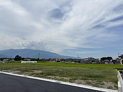 山梨県甲斐市西八幡字施餓鬼田735番1他(地番)