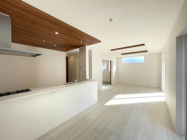 （1）号棟　リビング　