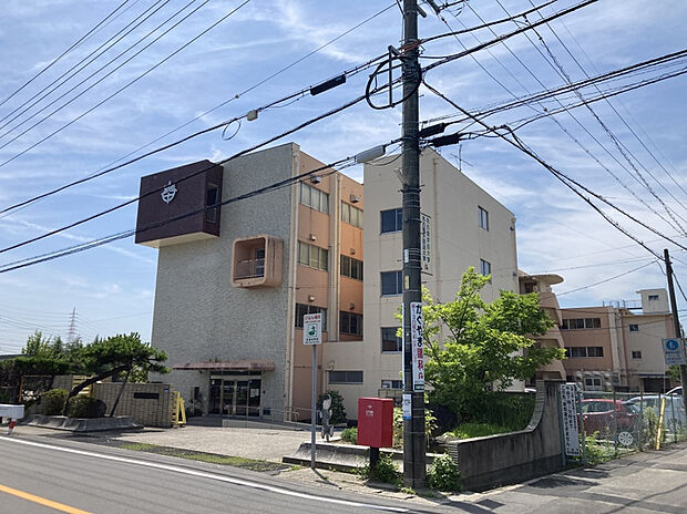 日進市立日進中学校（約1,761m）