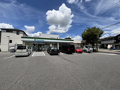 ファミリーマート豊明二村台店 348m