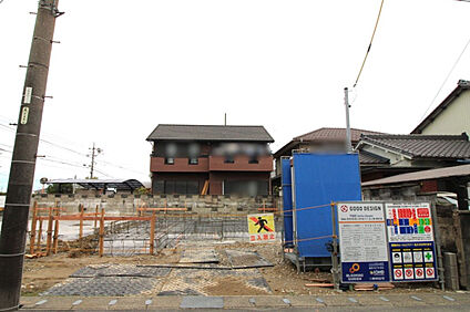 3月8日撮影　西側道路（北→南）