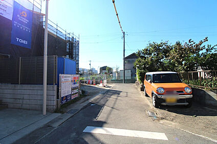 10月11日撮影　北側道路（東→西）