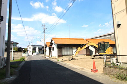 8月22日撮影　西側道路（南→北）