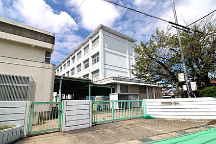 江南市立古知野小学校 550m