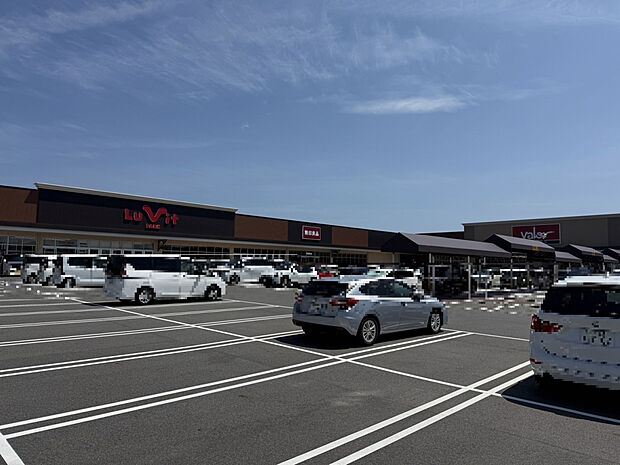 ルビットパーク南草津店(約1,681m)