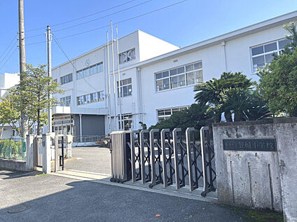 笠縫小学校 800m
