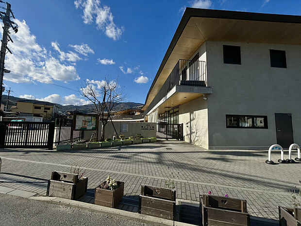 市立生駒南第二小学校（約1,100m）