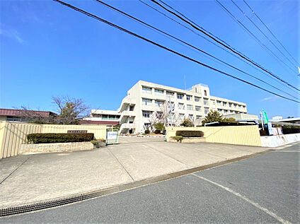 市立西中学校 1200m