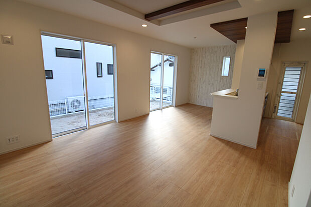 リビングダイニング