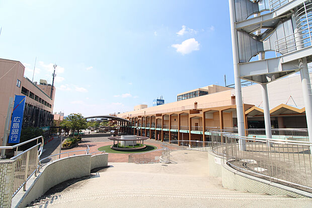 フジグラン高陽(約400m)