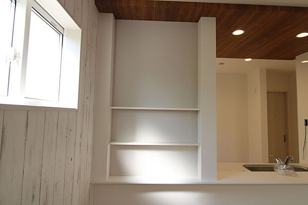 【造作ニッチ】趣味の小物のや写真などの装飾に便利です！