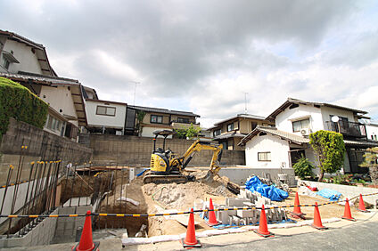 前面道路っから見た宅地