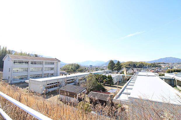 中黒瀬小学校（約1,700m）