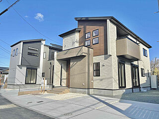 ブルーミングガーデン 熊本市南区良町5丁目4棟 外観