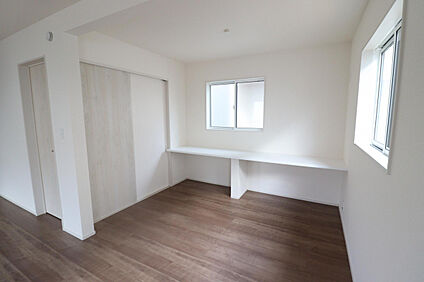 (1)号棟:1階ワークスペース