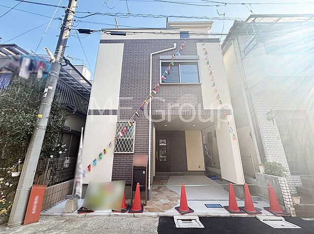 たっぷりの陽光と心地よい風が舞い込む住まい