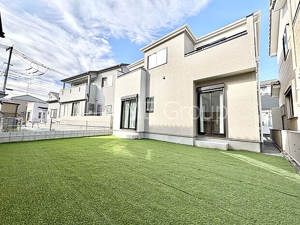 たっぷりの陽光と心地よい風が舞い込む住まい 