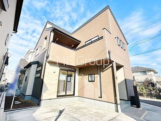 たっぷりの陽光と心地よい風が舞い込む住まい