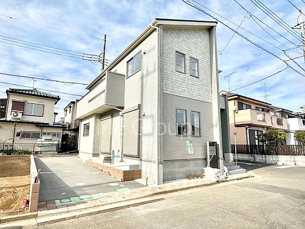 洗練された外観、上質な住空間が広がる室内は永く安心して過ごせる住居です。 
