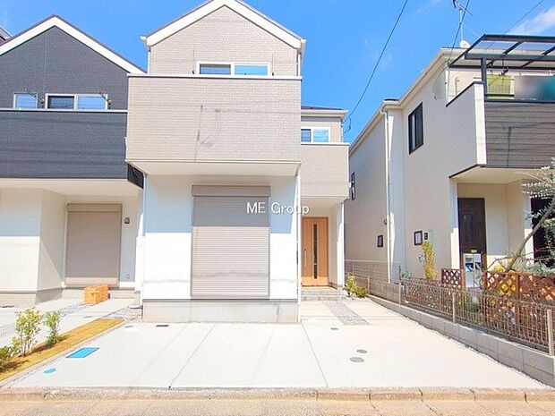 たっぷりの陽光と開放感に包まれる明るい住まい