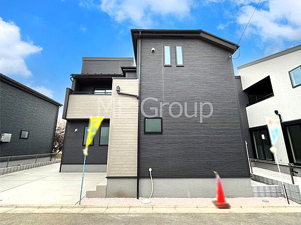 暮らしやすさと居心地の良さにこだわったシンプルで飽きのこないデザイン !