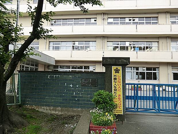 富士見市立東中学校()