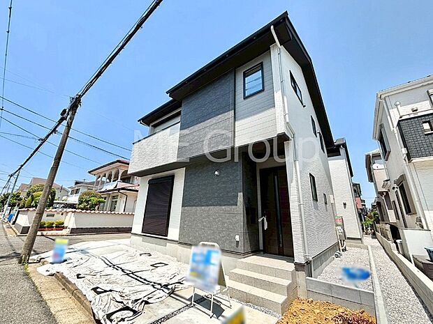 洗練された外観、上質な住空間が広がる室内は永く安心して過ごせる住居です。