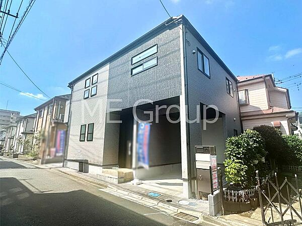 たっぷりの陽光と心地よい風が舞い込む住まい