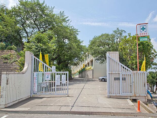 所沢市立山口中学校()