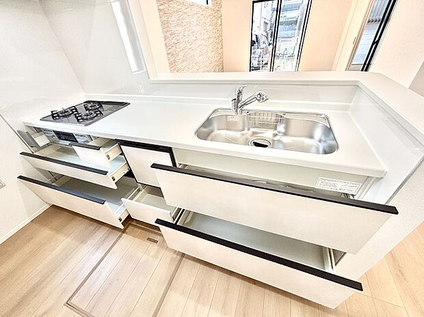 【その他設備(スライド収納)】使いやすさを優先したスライド式収納タイプ！