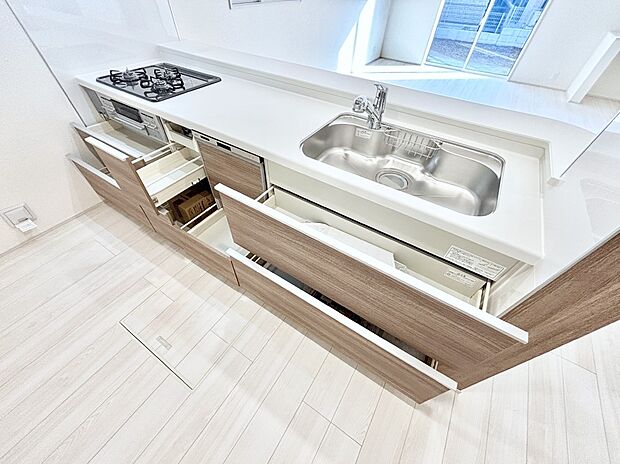 【その他設備(スライド収納)】使いやすさを優先したスライド式収納タイプ!