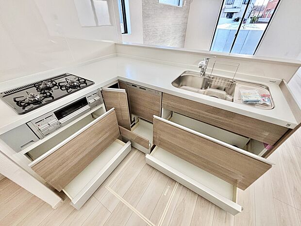 【その他設備(スライド収納)】使いやすさを優先したスライド式収納タイプ！