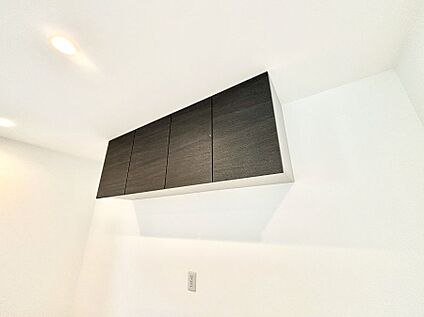 キッチンカップボード